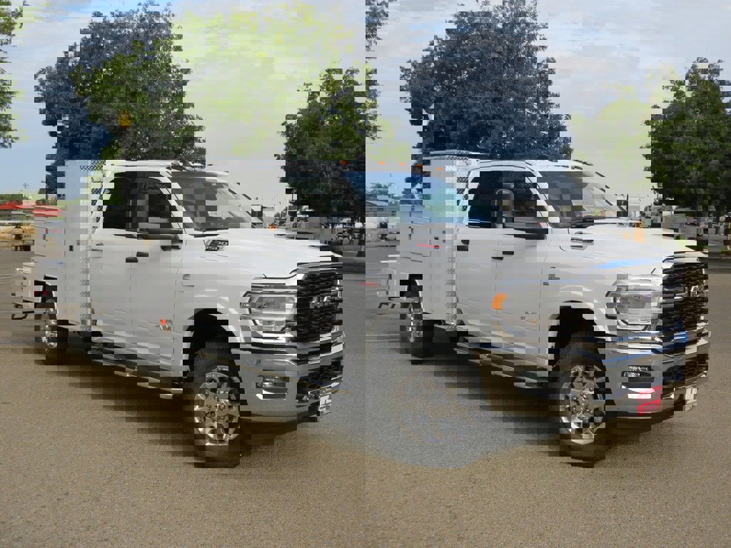 New 2022 RAM 3500 SLT w/ Quick Order Package 2YG SLT image 2