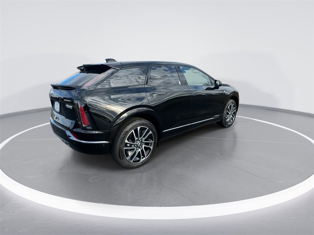 New 2026 Cadillac Optiq Sport 1 image 8