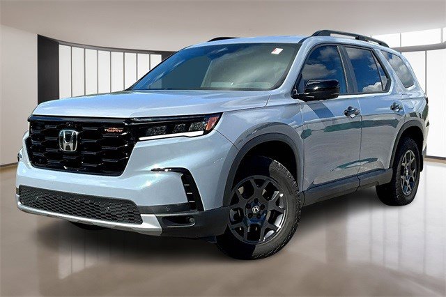 Certified 2025 Honda Pilot TrailSport