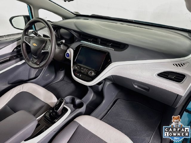 Used 2021 Chevrolet Bolt Premier w/ Infotainment Package FWD image 29