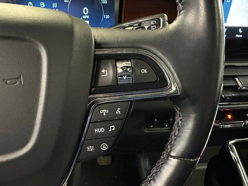Used 2023 Lincoln Navigator Reserve image 9