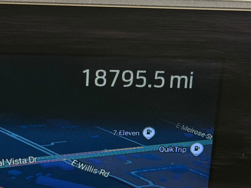 Used 2025 Ford Expedition Active image 14