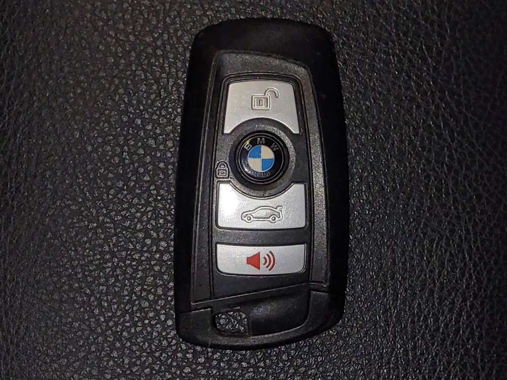 Used 2018 BMW 320i xDrive Sedan w/ Convenience Package AWD/4WD image 32