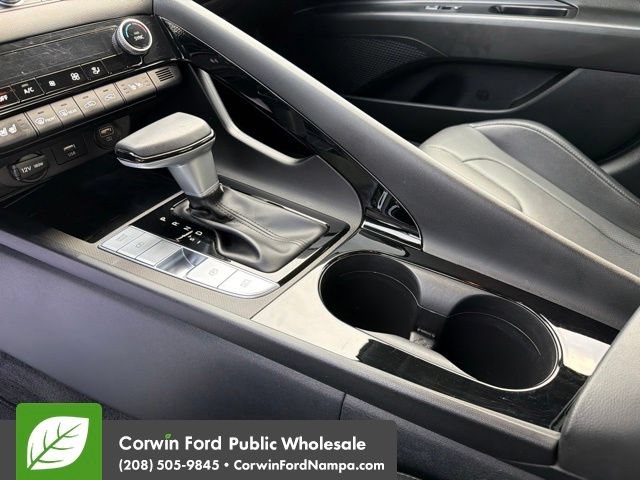 Used 2023 Hyundai Elantra Limited FWD image 21