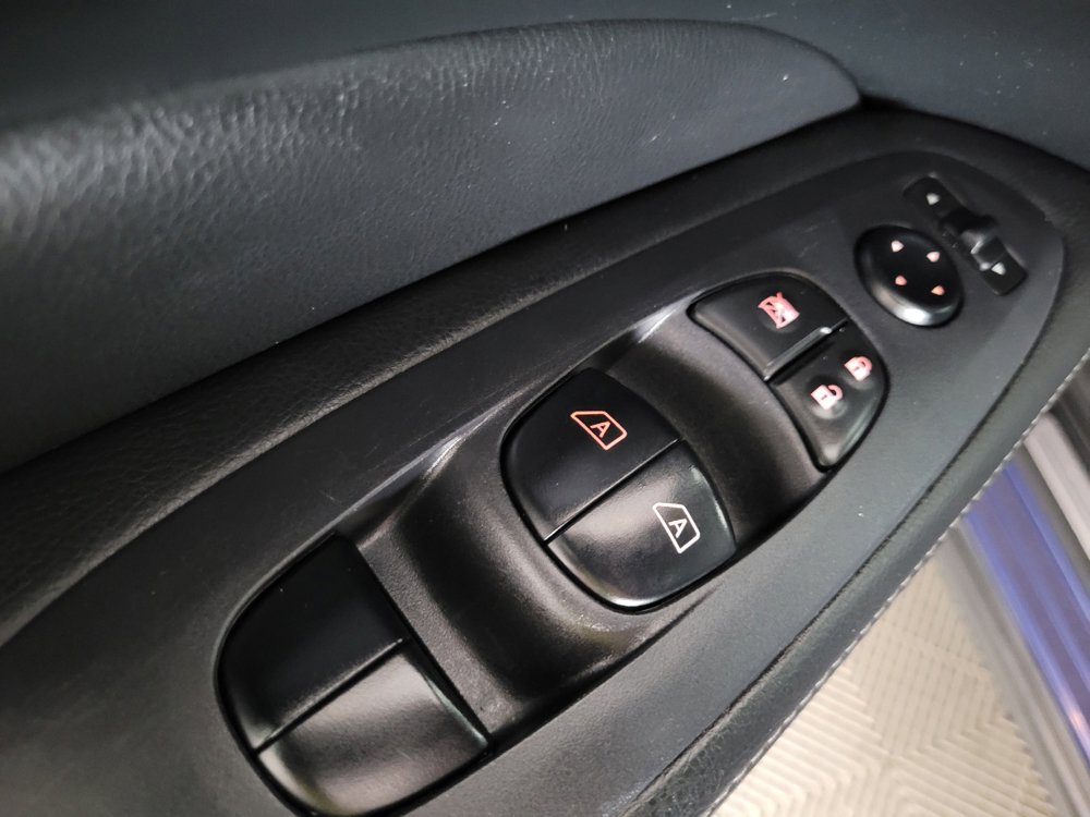 Used 2020 Nissan Pathfinder SL AWD/4WD image 27