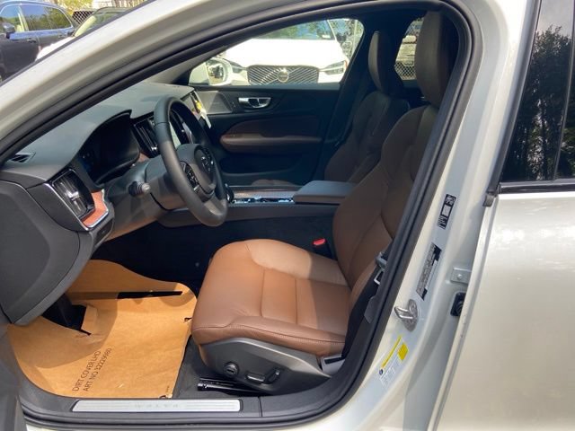 New 2026 Volvo V60 B5 Cross Country Plus w/ Protection Package Premier AWD/4WD image 11