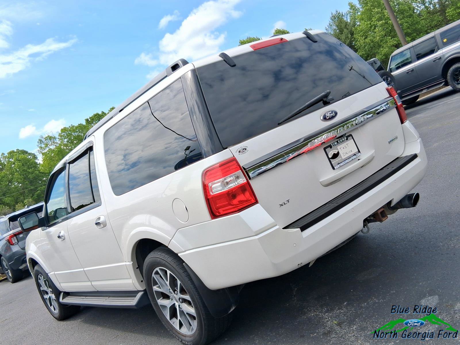 Used 2016 Ford Expedition EL XLT w/ Equipment Group 202A AWD/4WD image 29