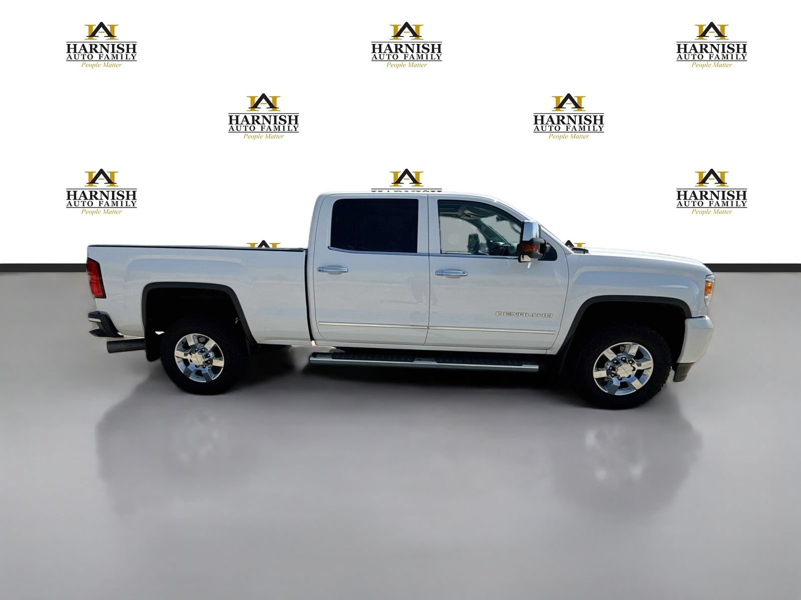 Used 2015 GMC Sierra 3500 Denali AWD/4WD image 6