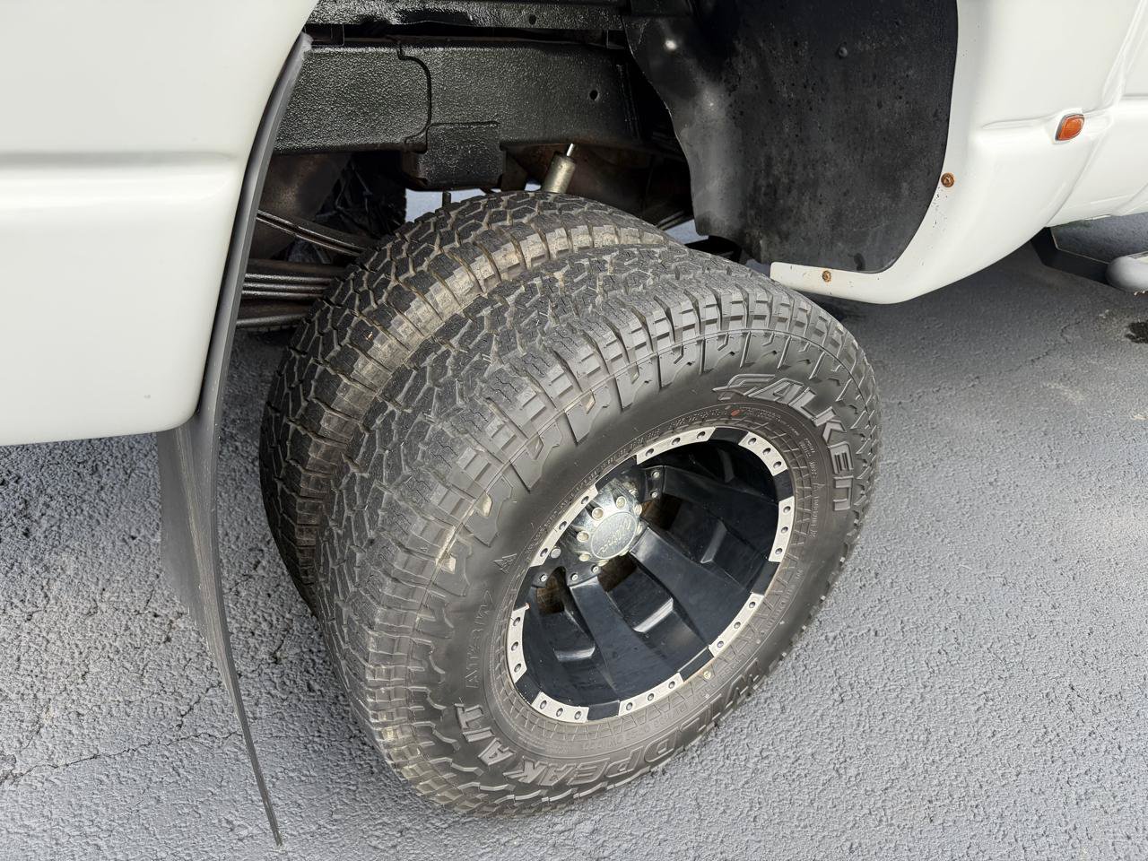 Used 2005 Dodge Ram 3500 Truck SLT w/ Protection Group AWD/4WD image 23