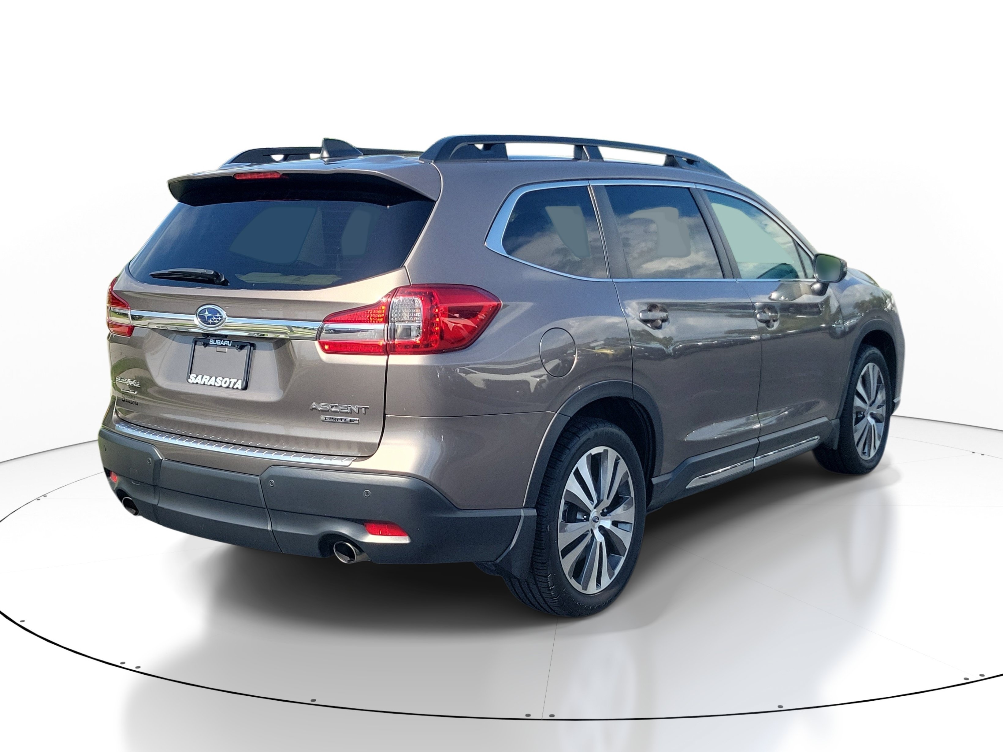 Used 2022 Subaru Ascent Limited w/ Technology Package AWD/4WD image 6