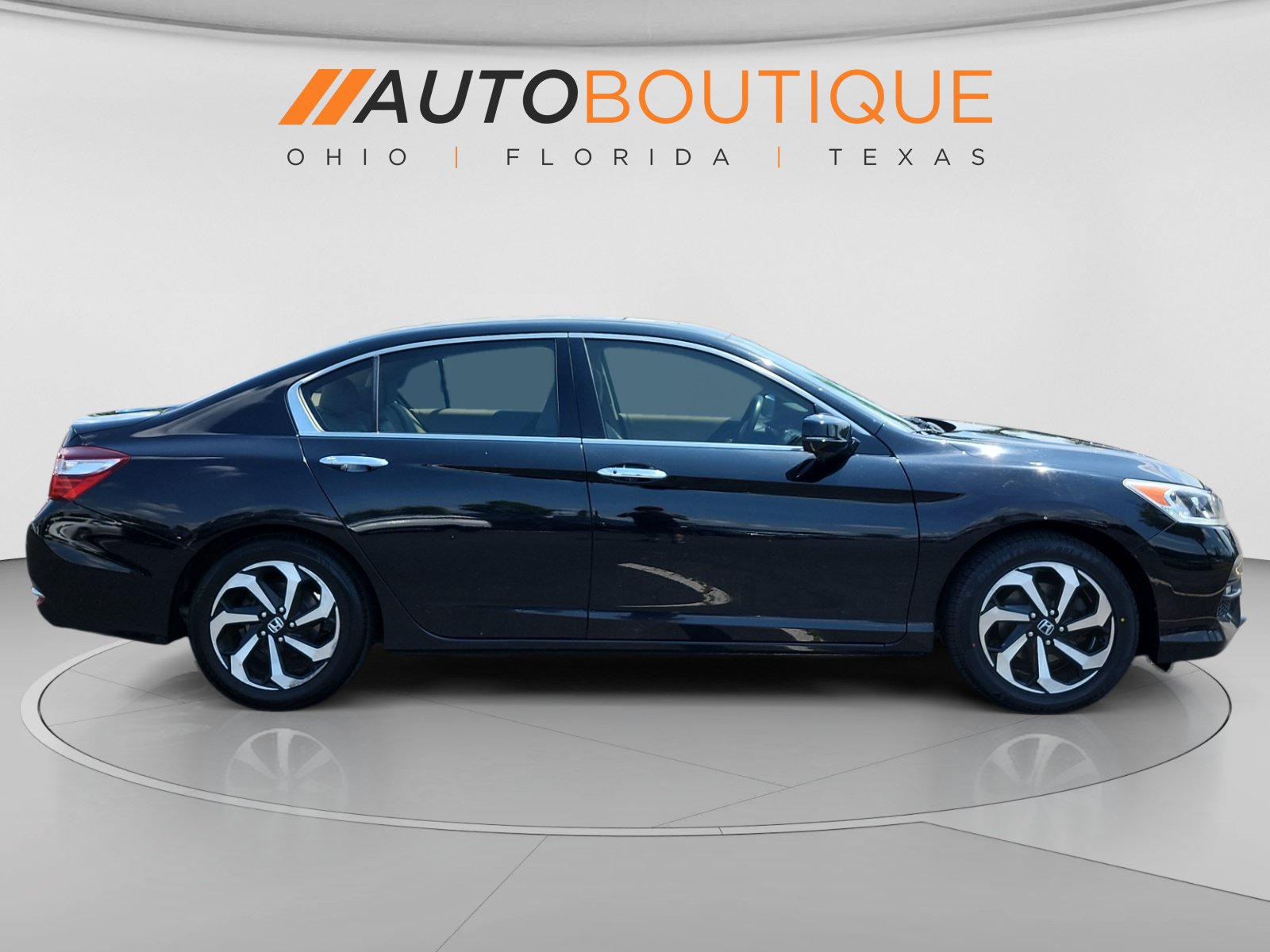 Used 2017 Honda Accord EX-L image 6