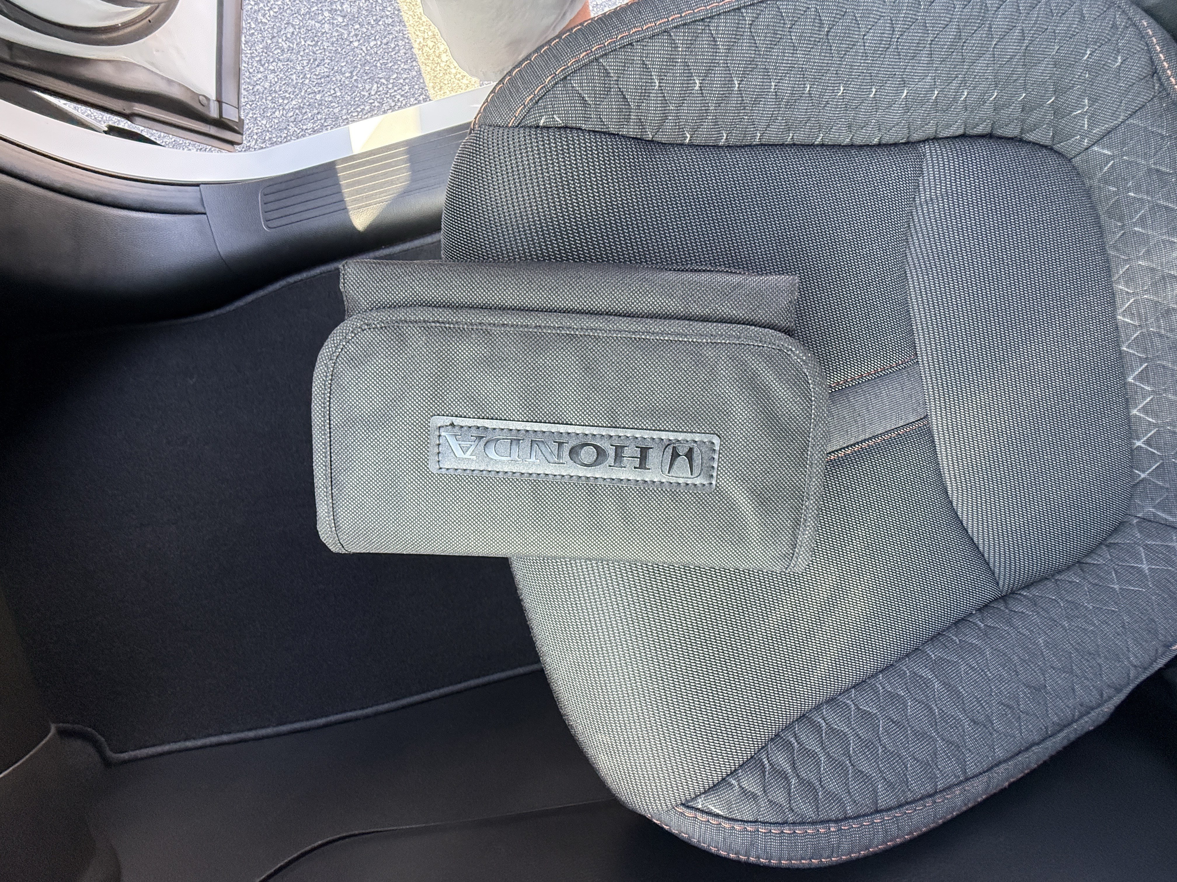 New 2026 Honda Pilot Sport image 33