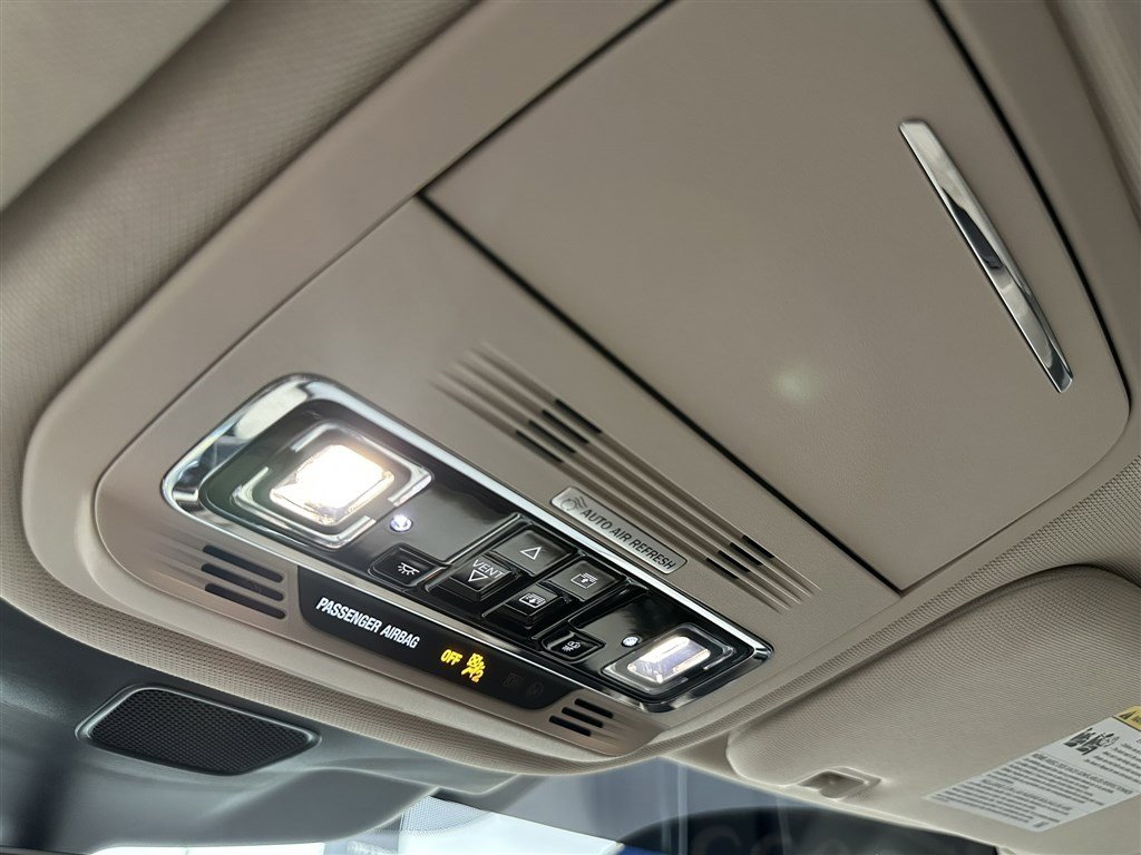 Used 2022 Lincoln Aviator Reserve w/ Equipment Group 201A image 35