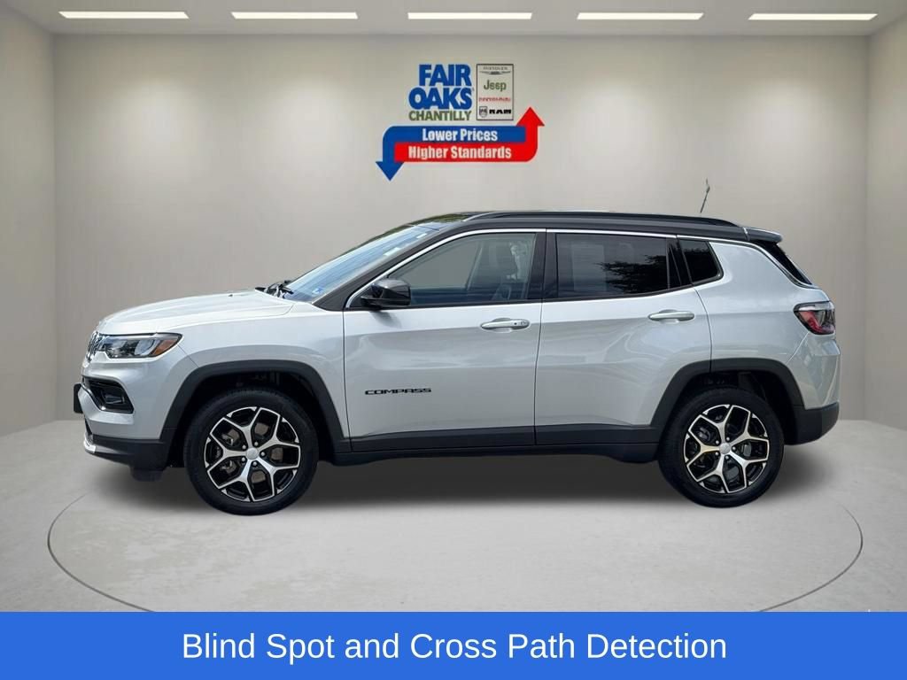 Used 2024 Jeep Compass Limited AWD/4WD image 12