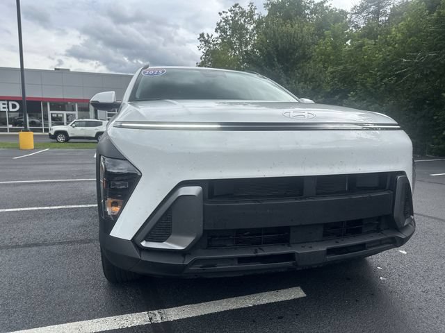 Used 2025 Hyundai Kona SEL AWD/4WD image 11