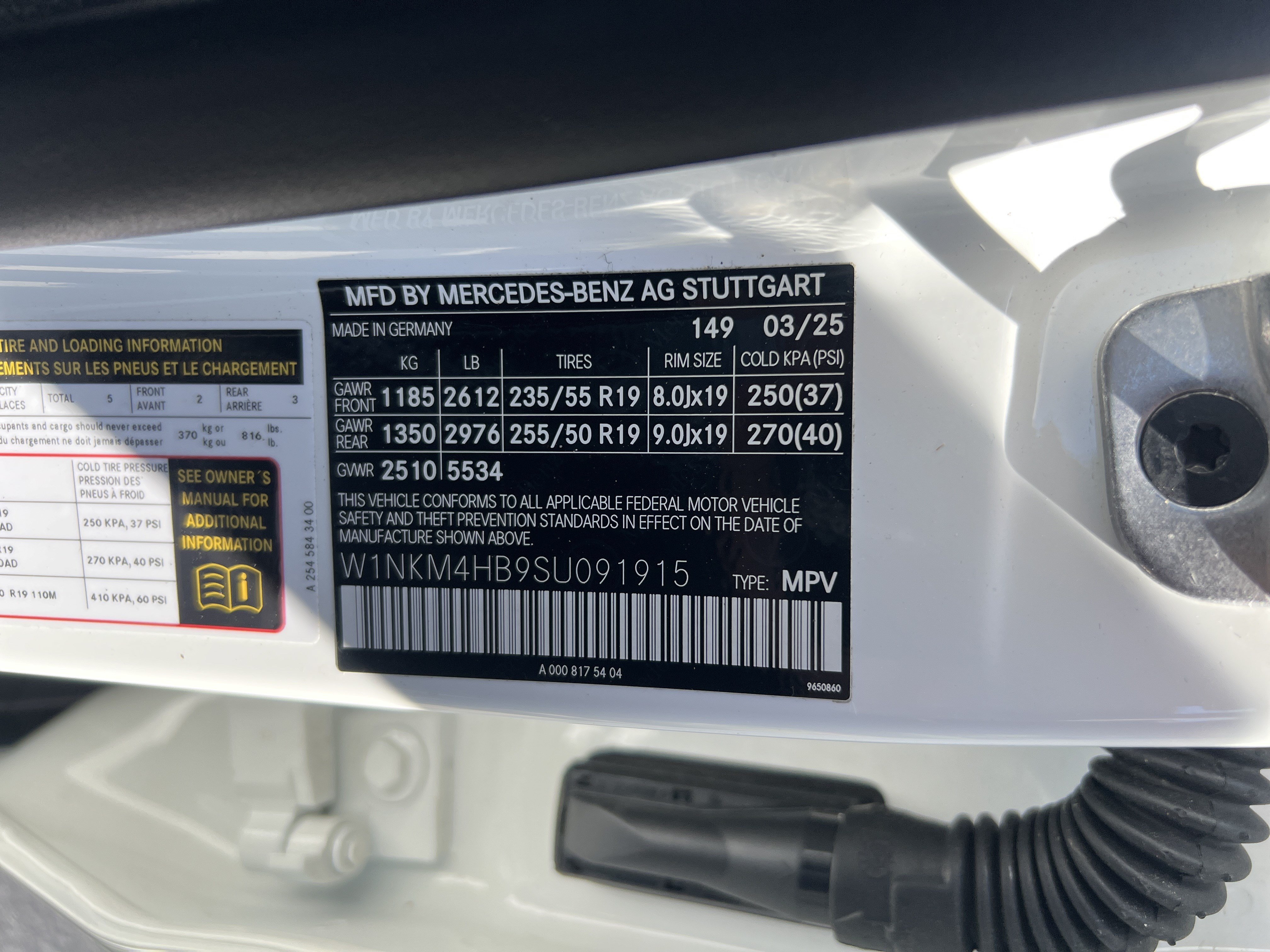 Certified 2025 Mercedes-Benz GLC 300 4MATIC image 37