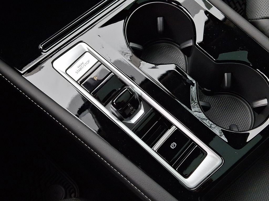 Certified 2025 Volkswagen Atlas SEL Premium R-Line AWD/4WD image 16