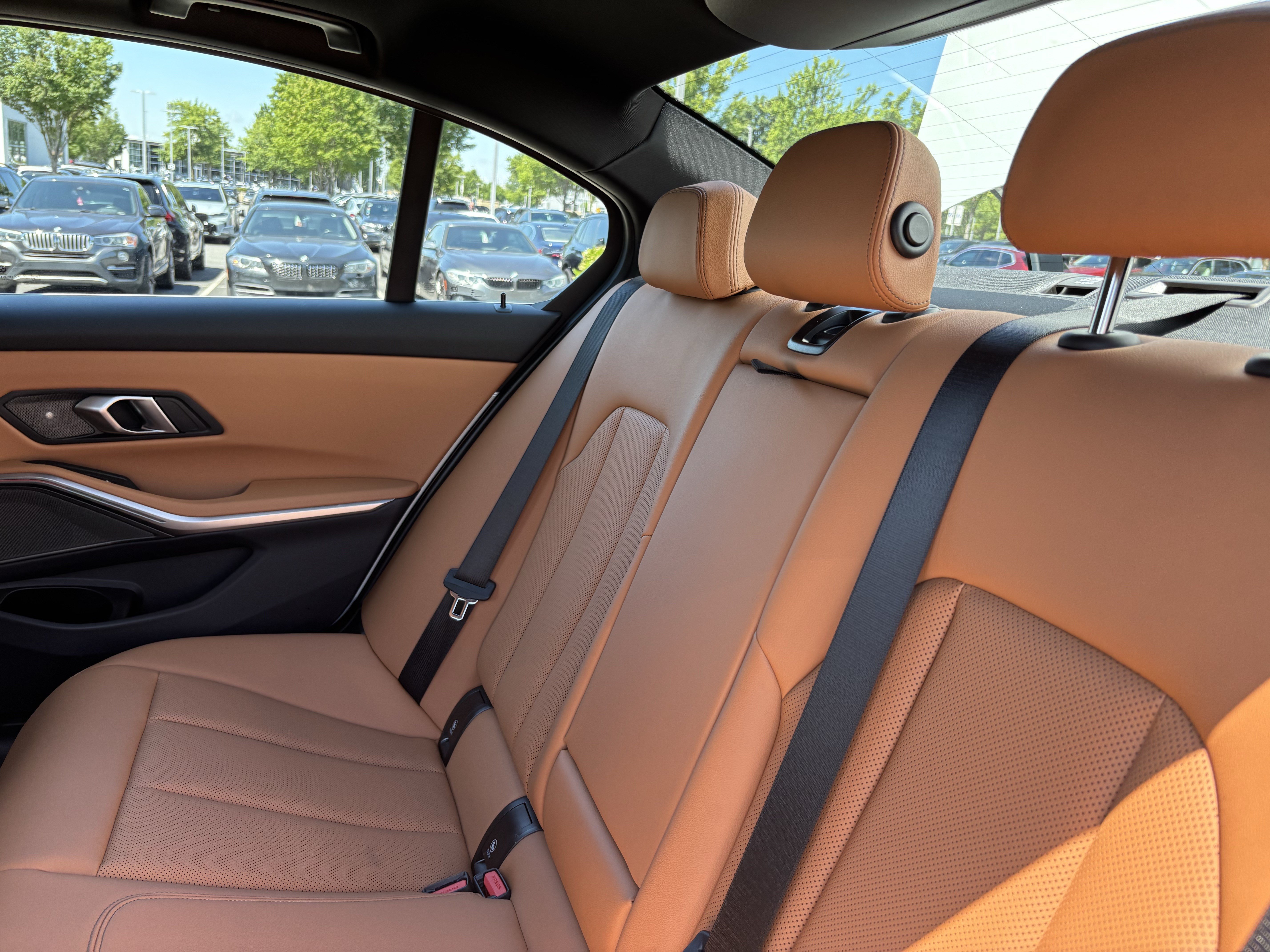 Certified 2026 BMW 330i Sedan w/ Premium Package RWD image 33