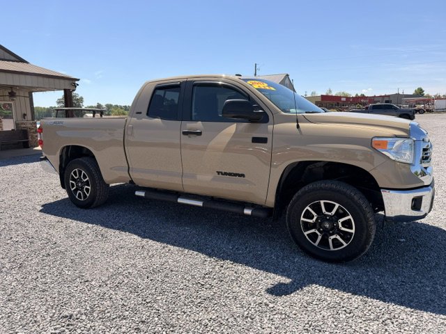 Used 2017 Toyota Tundra SR5 w/ TRD Off Road Package AWD/4WD image 4