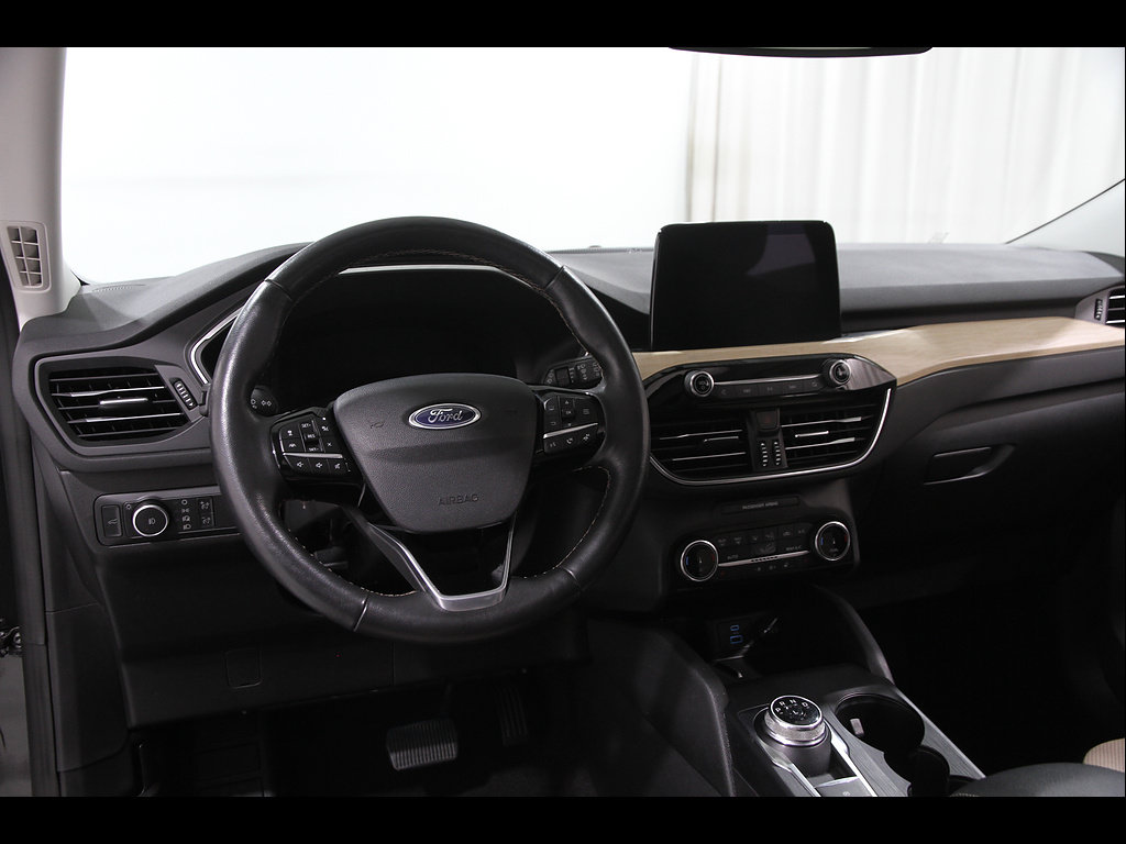 Used 2022 Ford Escape Titanium w/ Titanium Elite Package AWD/4WD image 6