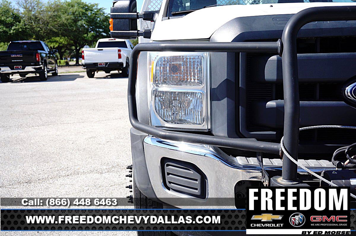 Used 2015 Ford F550 4x4 Regular Cab Super Duty image 27