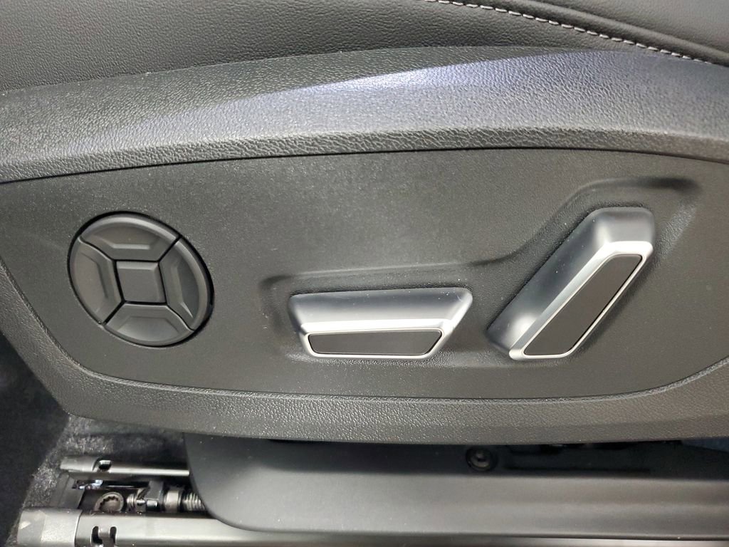 New 2026 Audi Q3 quattro 2.0T image 21