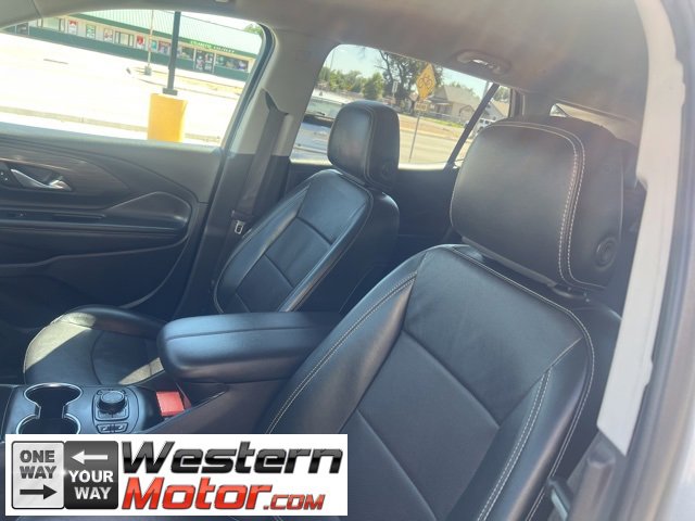 Used 2023 GMC Terrain SLT image 8