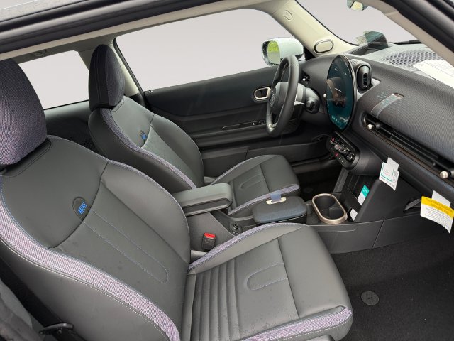 New 2027 MINI Cooper 2-Door Hardtop FWD image 15