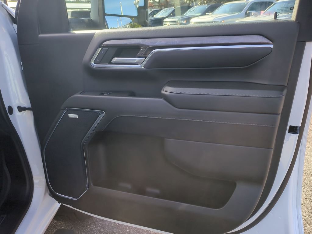 Used 2024 Chevrolet Silverado 2500 LTZ w/ LTZ Premium Package image 30