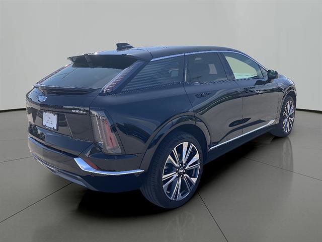 Certified 2025 Cadillac Optiq Luxury 2 AWD/4WD image 5