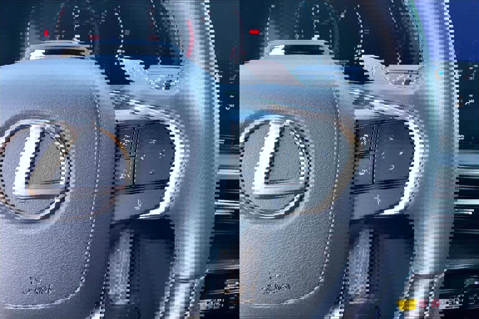 Used 2023 Lexus RX 350 Premium Plus w/ Accessory Package (Z1) image 25