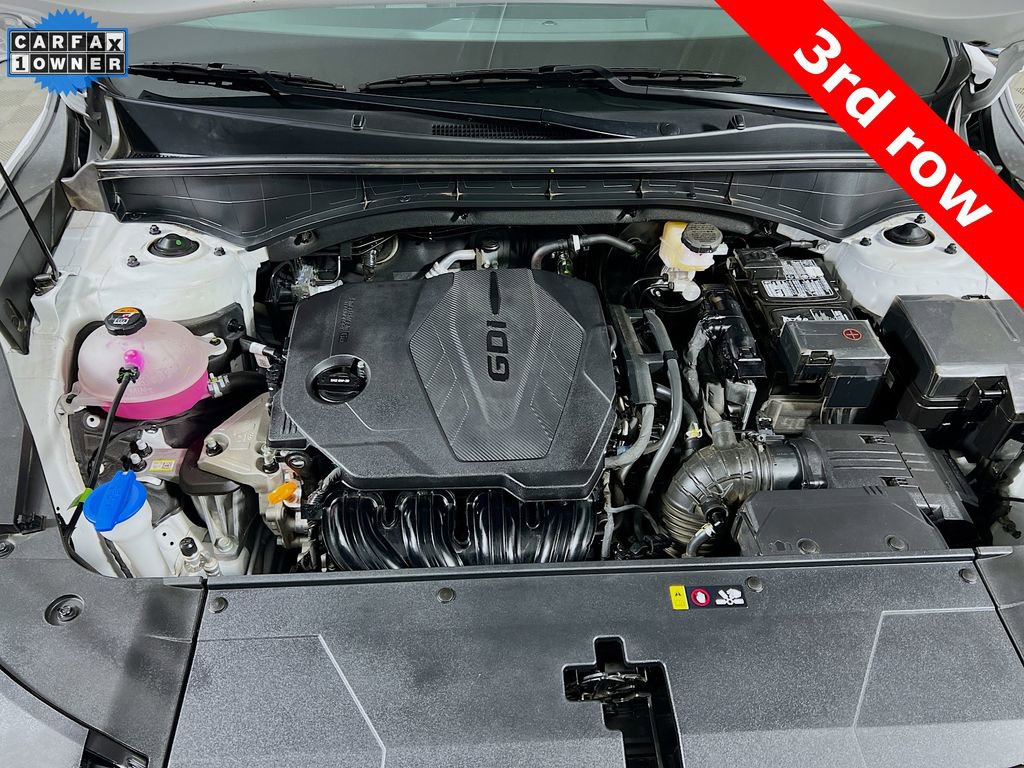 Certified 2025 Kia Sorento LX image 29