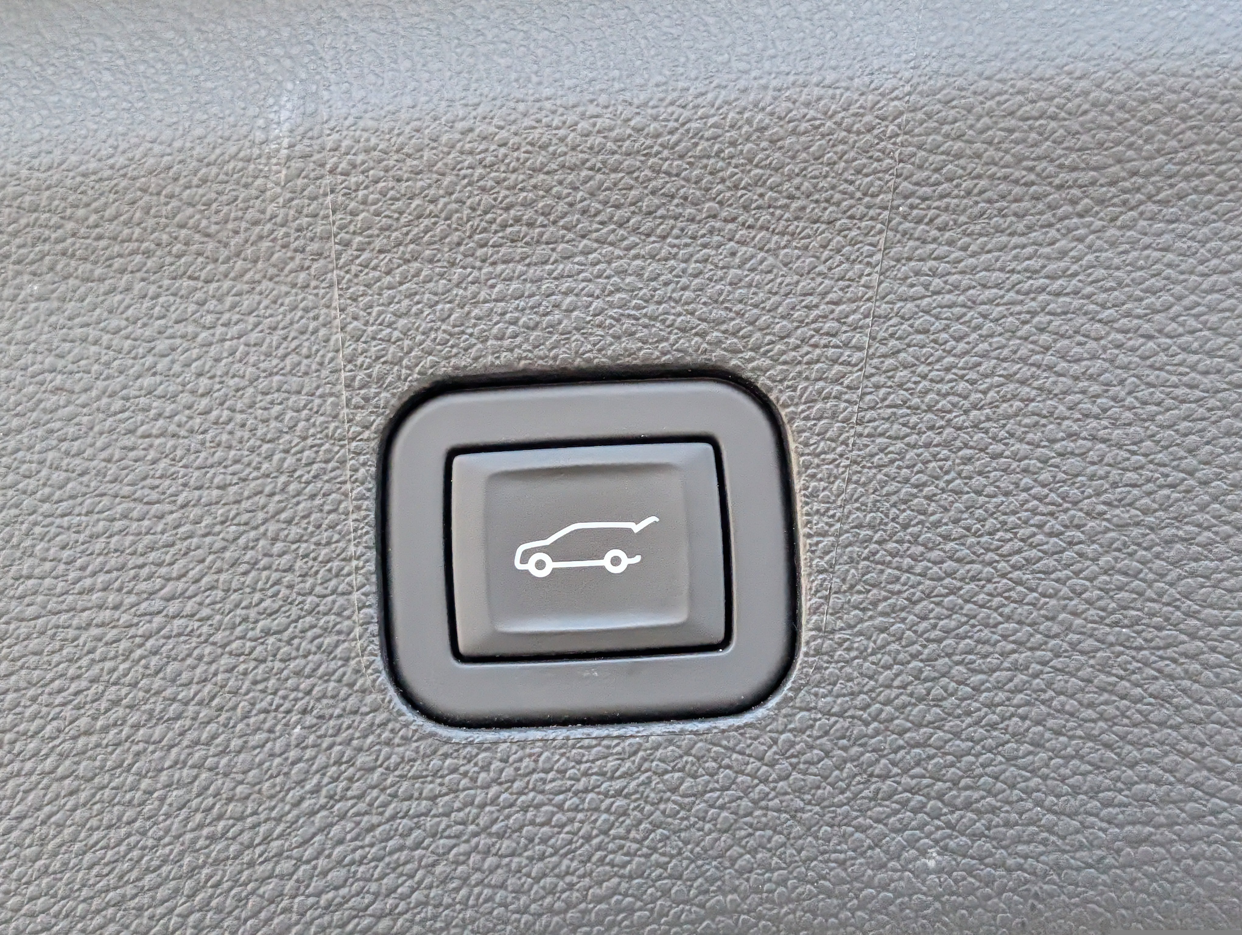 Used 2024 Buick Enclave Essence w/ Sport Touring Edition image 36