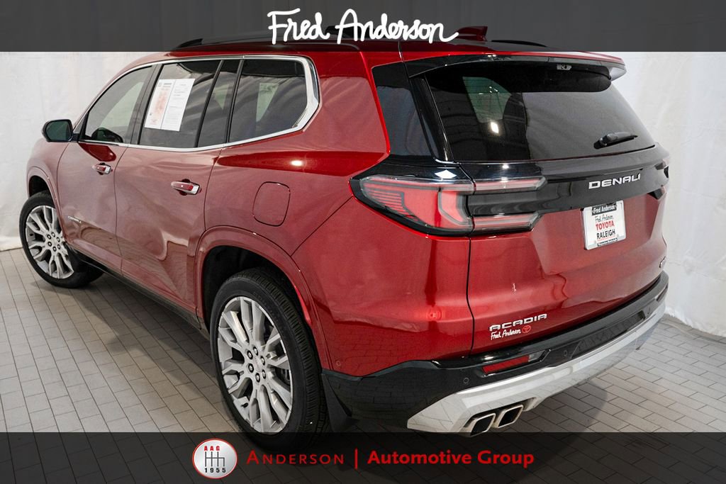 Used 2025 GMC Acadia Denali w/ Super Cruise Package FWD image 3
