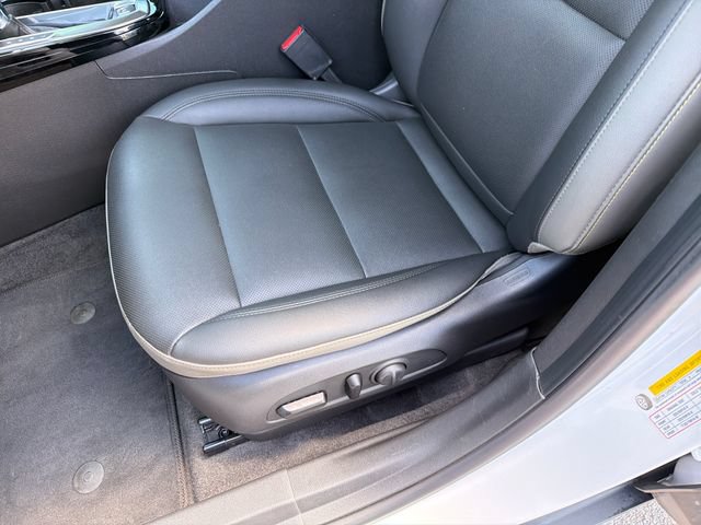 Used 2025 Chevrolet Trax ACTIV w/ Sunroof Package FWD image 22