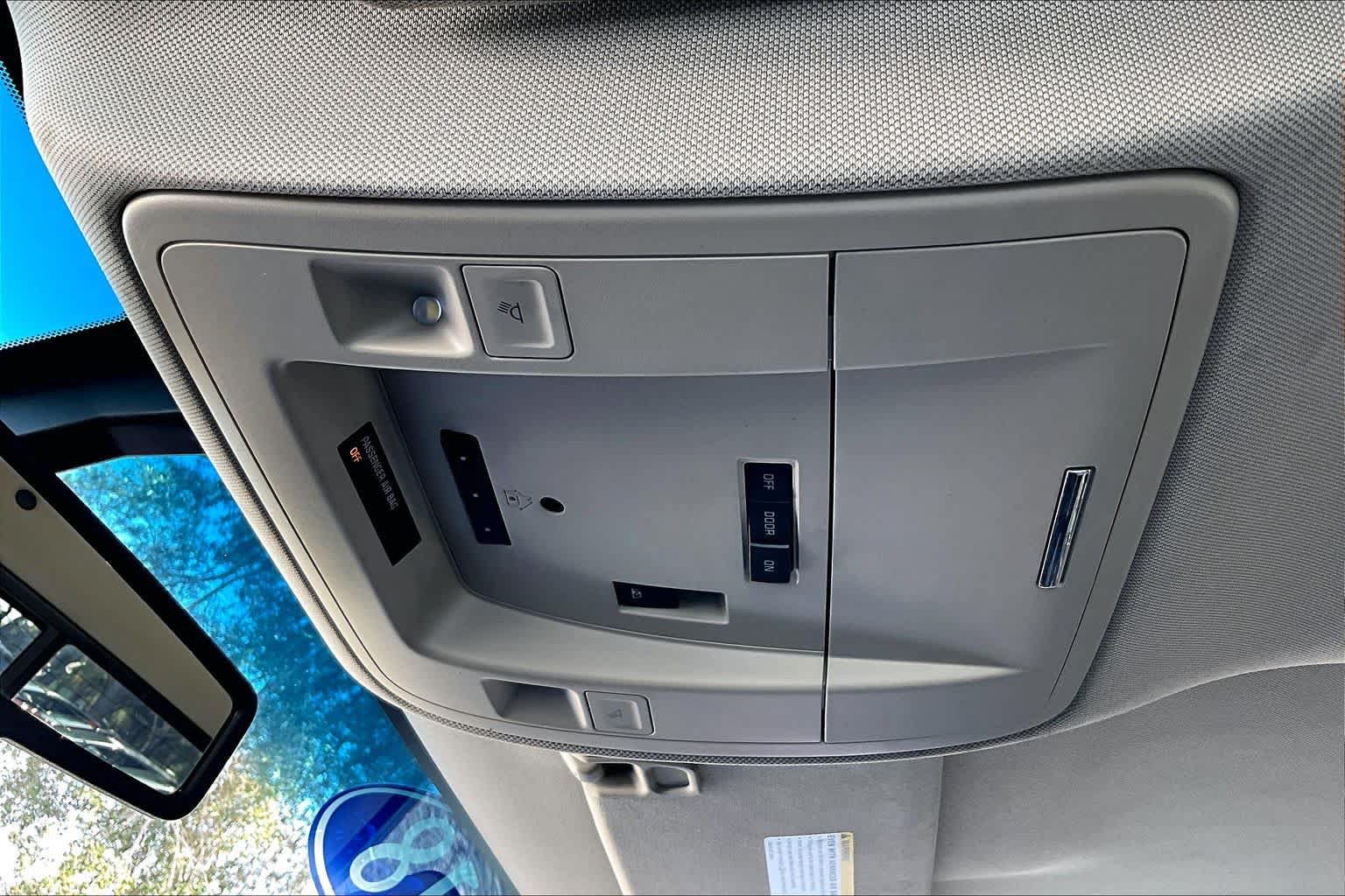 Used 2018 Chevrolet Silverado 1500 LTZ RWD image 32