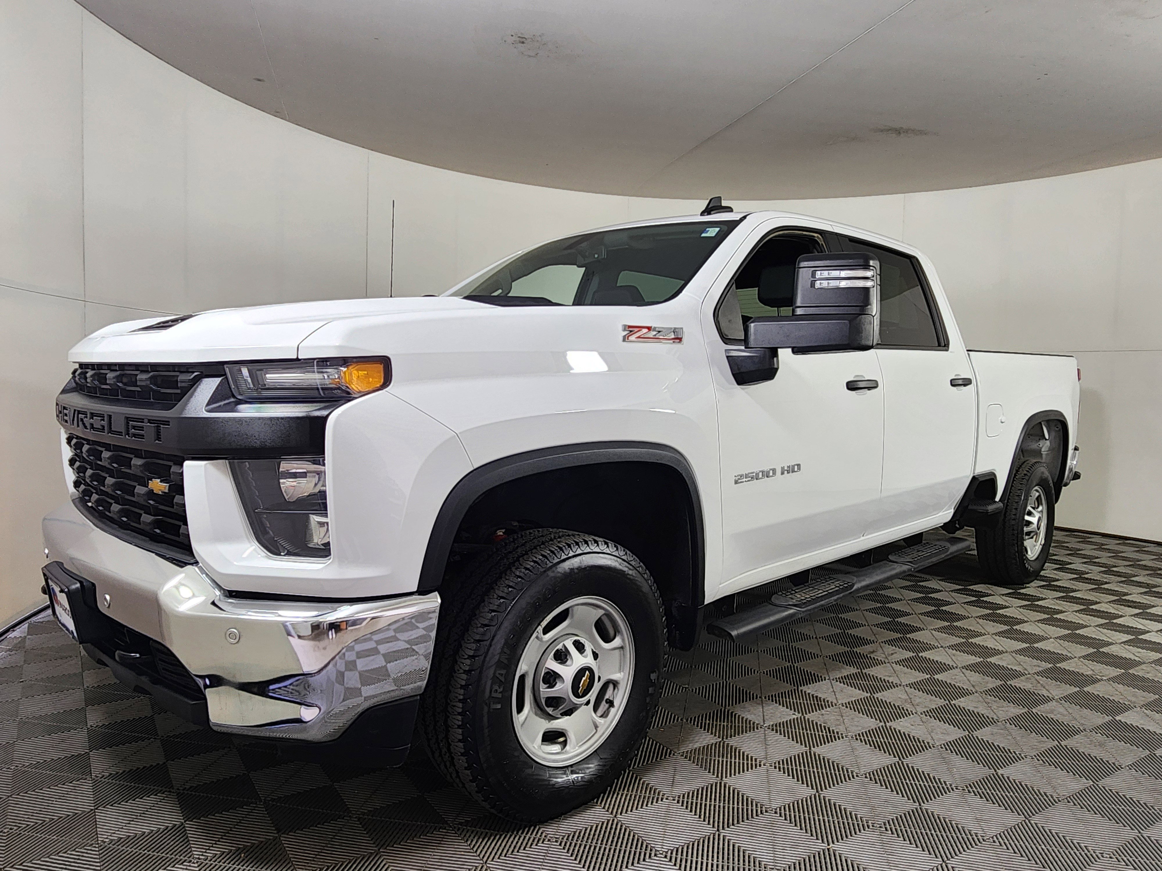 Used 2023 Chevrolet Silverado 2500 W/T w/ WT Convenience Package image 3