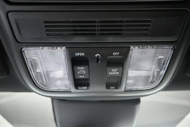 Certified 2025 Honda Odyssey Sport-L image 25