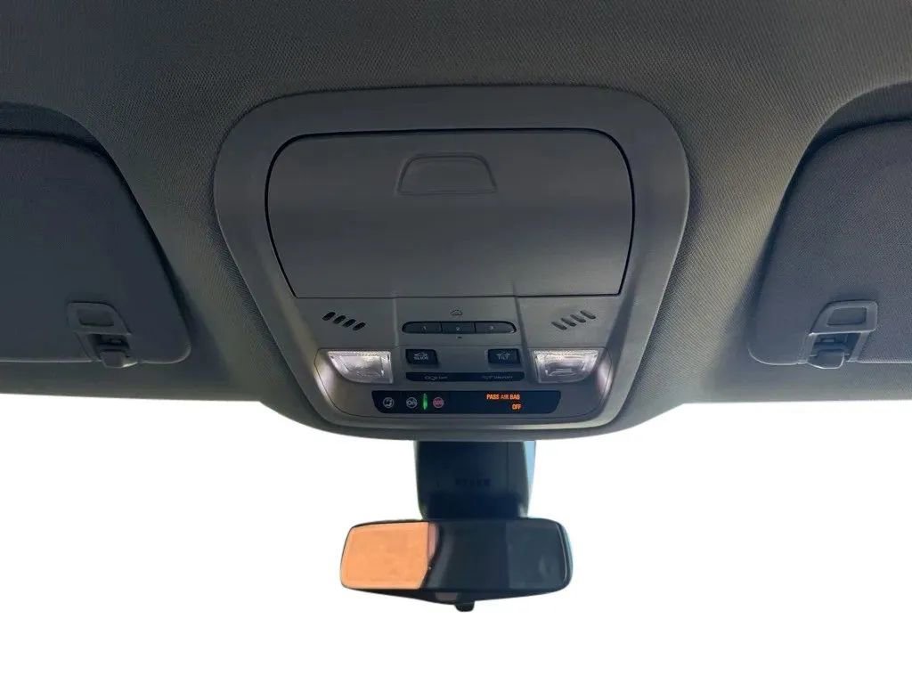 Used 2019 Buick Enclave Premium w/ Experience Buick Package image 25