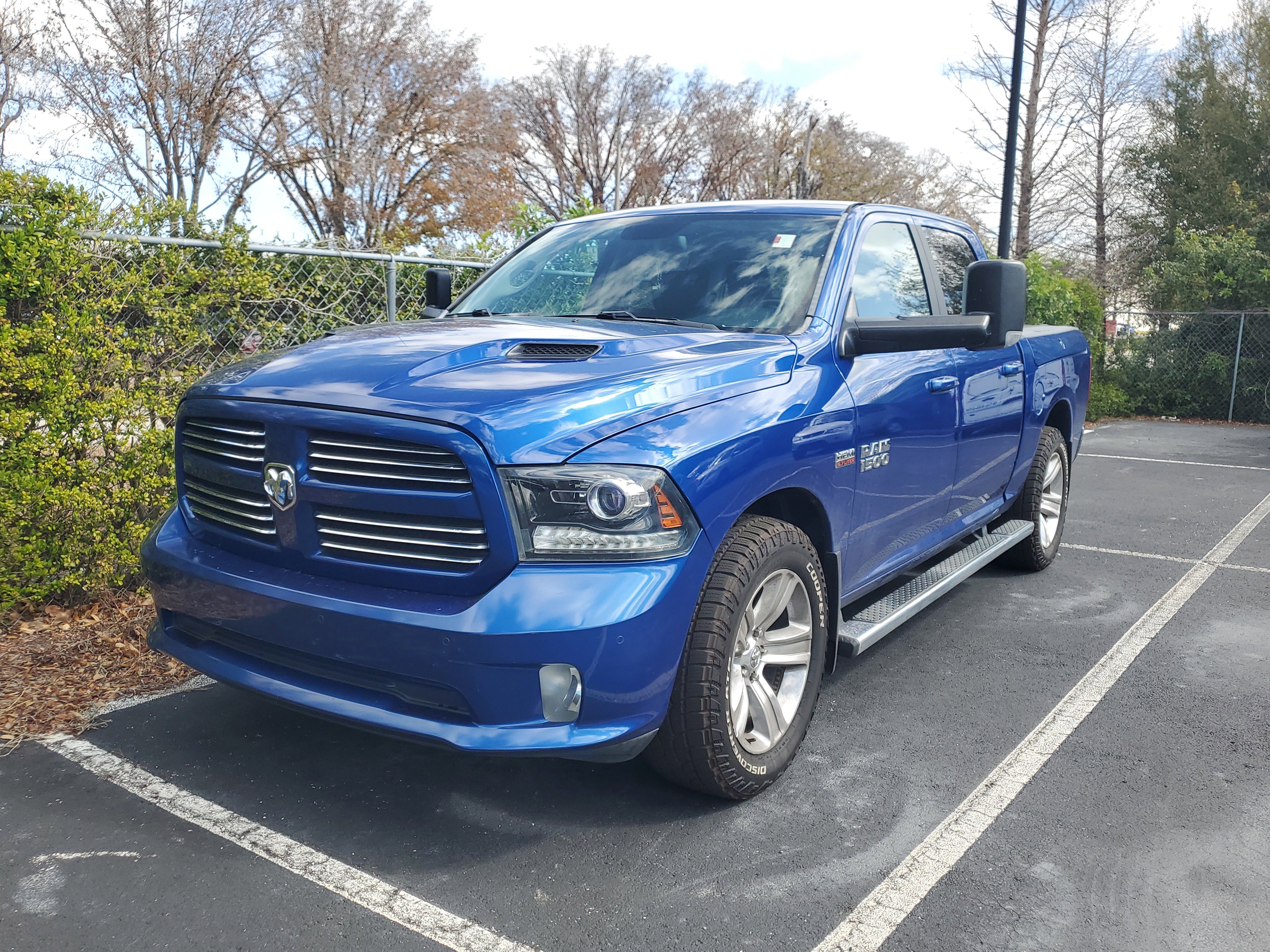 Used 2017 RAM 1500 Sport image 3