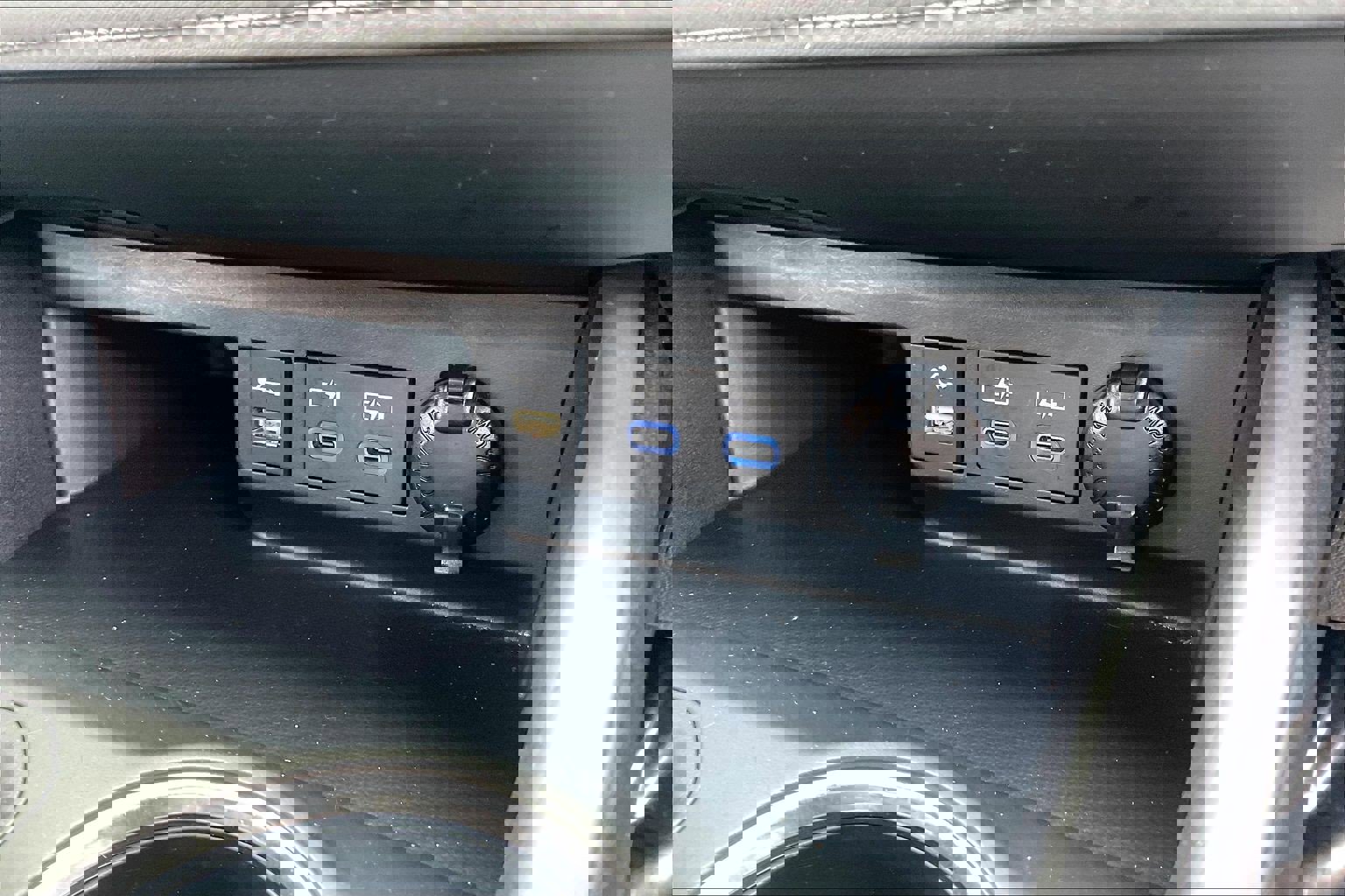 Used 2022 Toyota Highlander XSE image 40