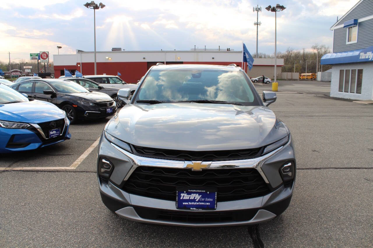 Used 2023 Chevrolet Blazer LT image 3