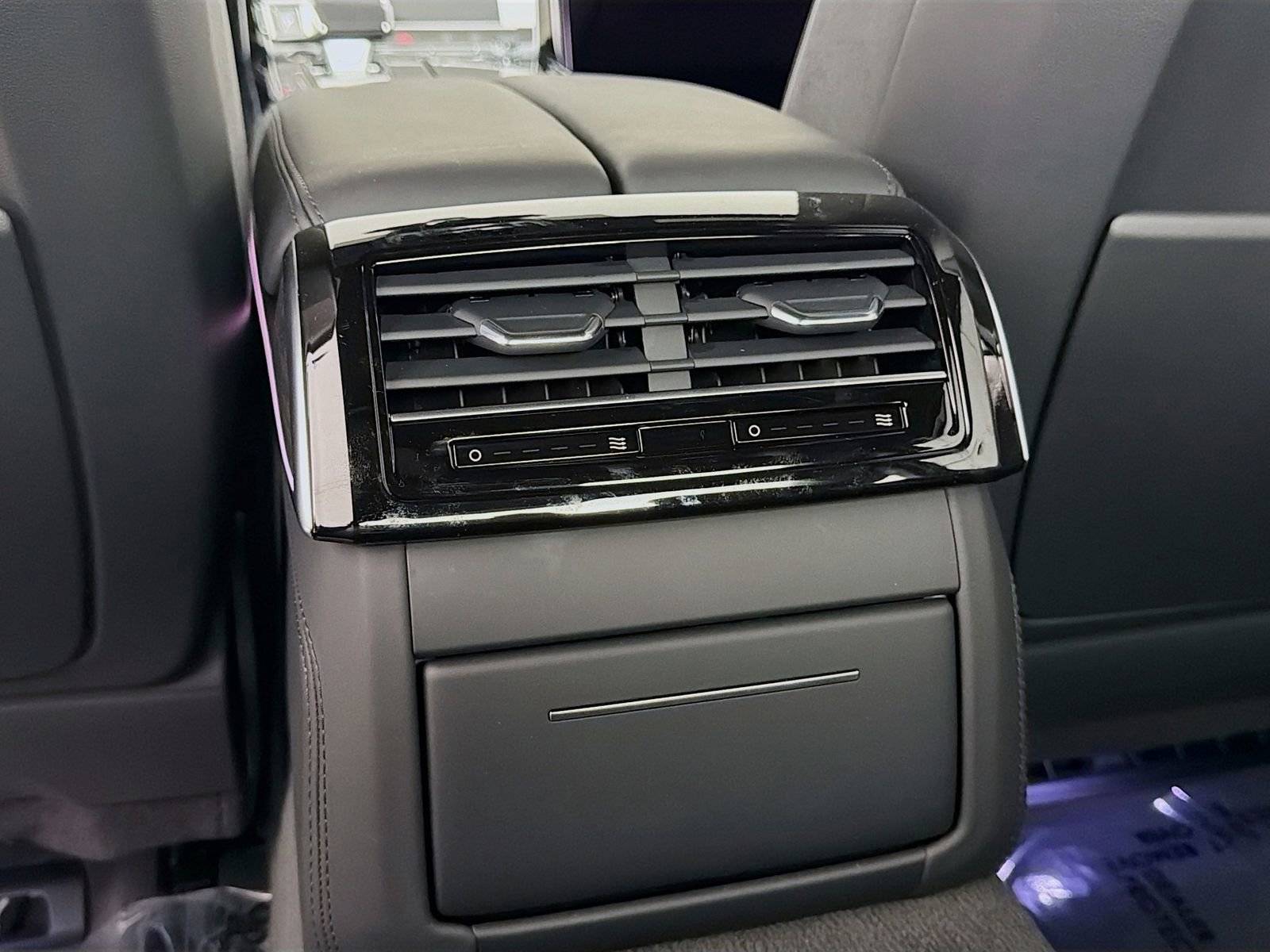 New 2026 Audi A8 L 3.0T AWD/4WD image 27