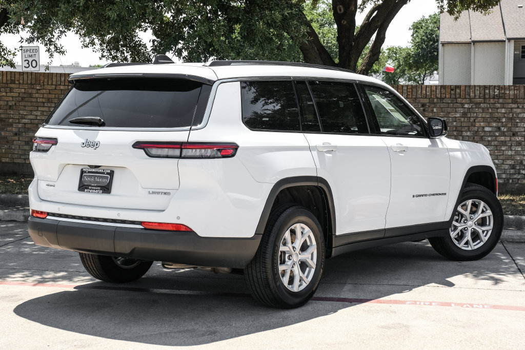 Used 2023 Jeep Grand Cherokee L Limited AWD/4WD image 16