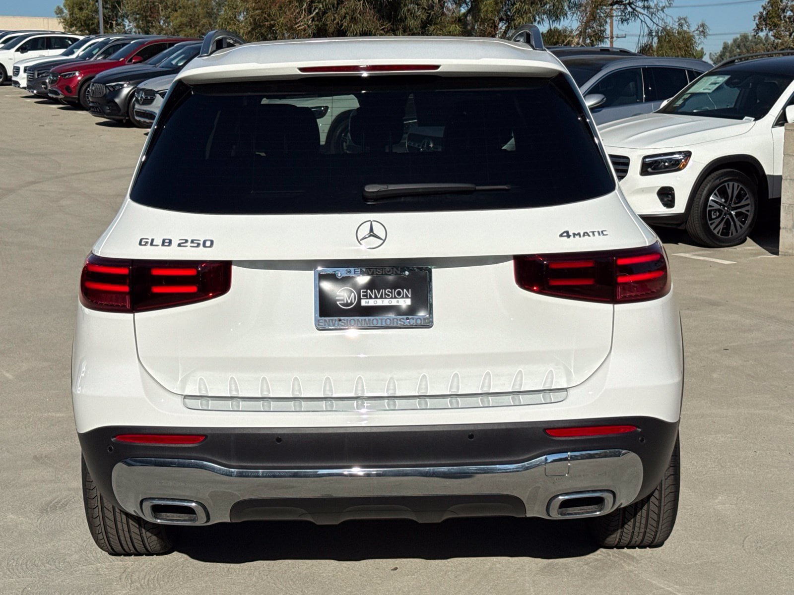 New 2026 Mercedes-Benz GLB 250 4MATIC image 8