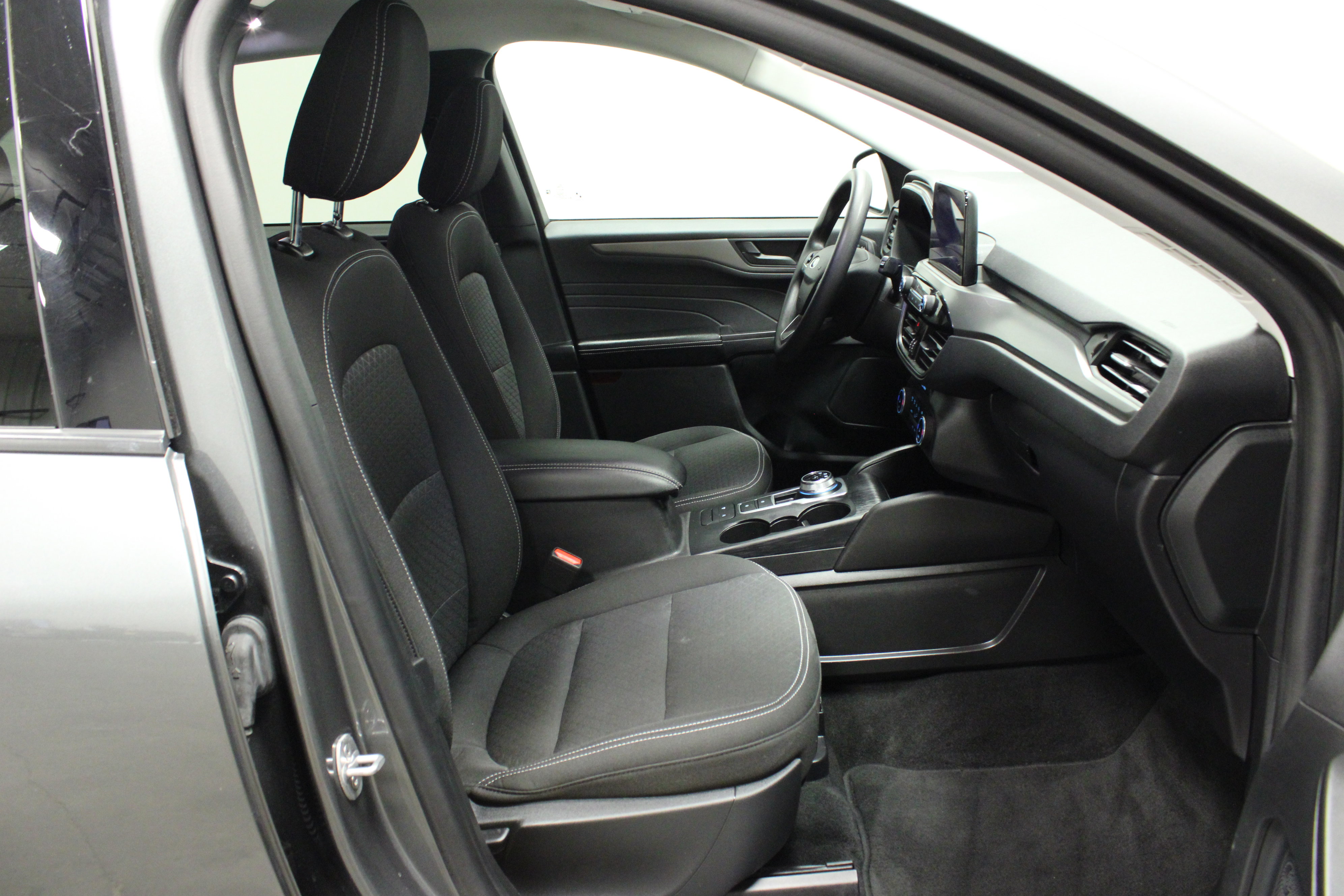 Used 2025 Ford Escape Active FWD image 13