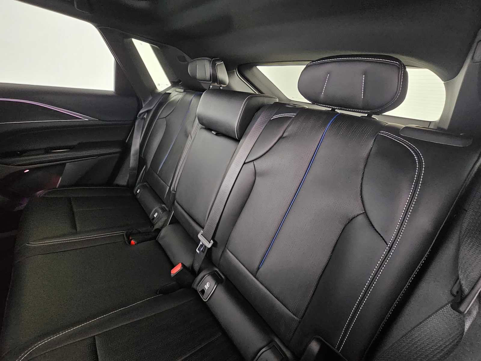 New 2026 Cadillac Lyriq Luxury image 17