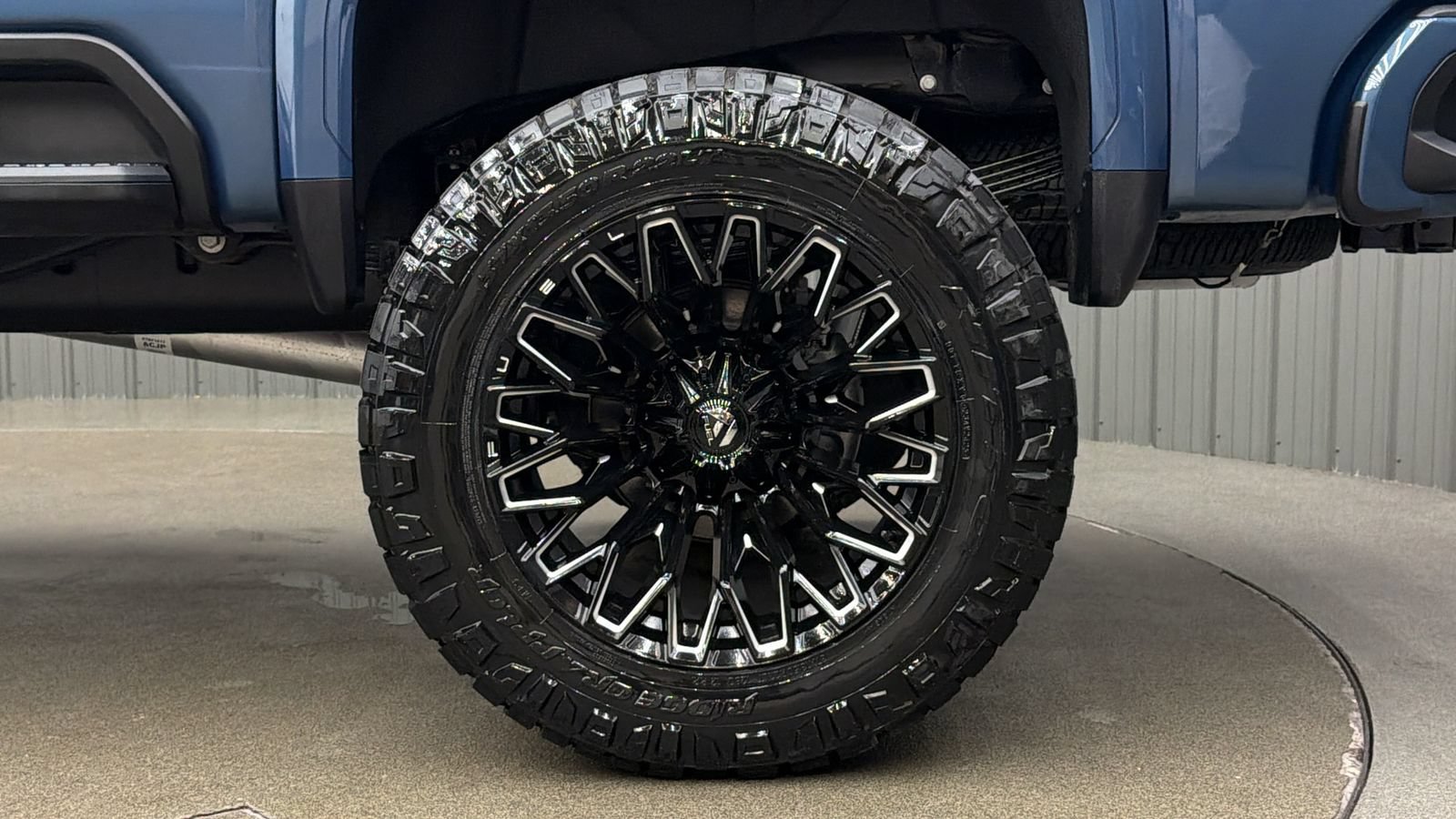 Used 2026 GMC Sierra 3500 Denali w/ Denali Reserve Package AWD/4WD image 12