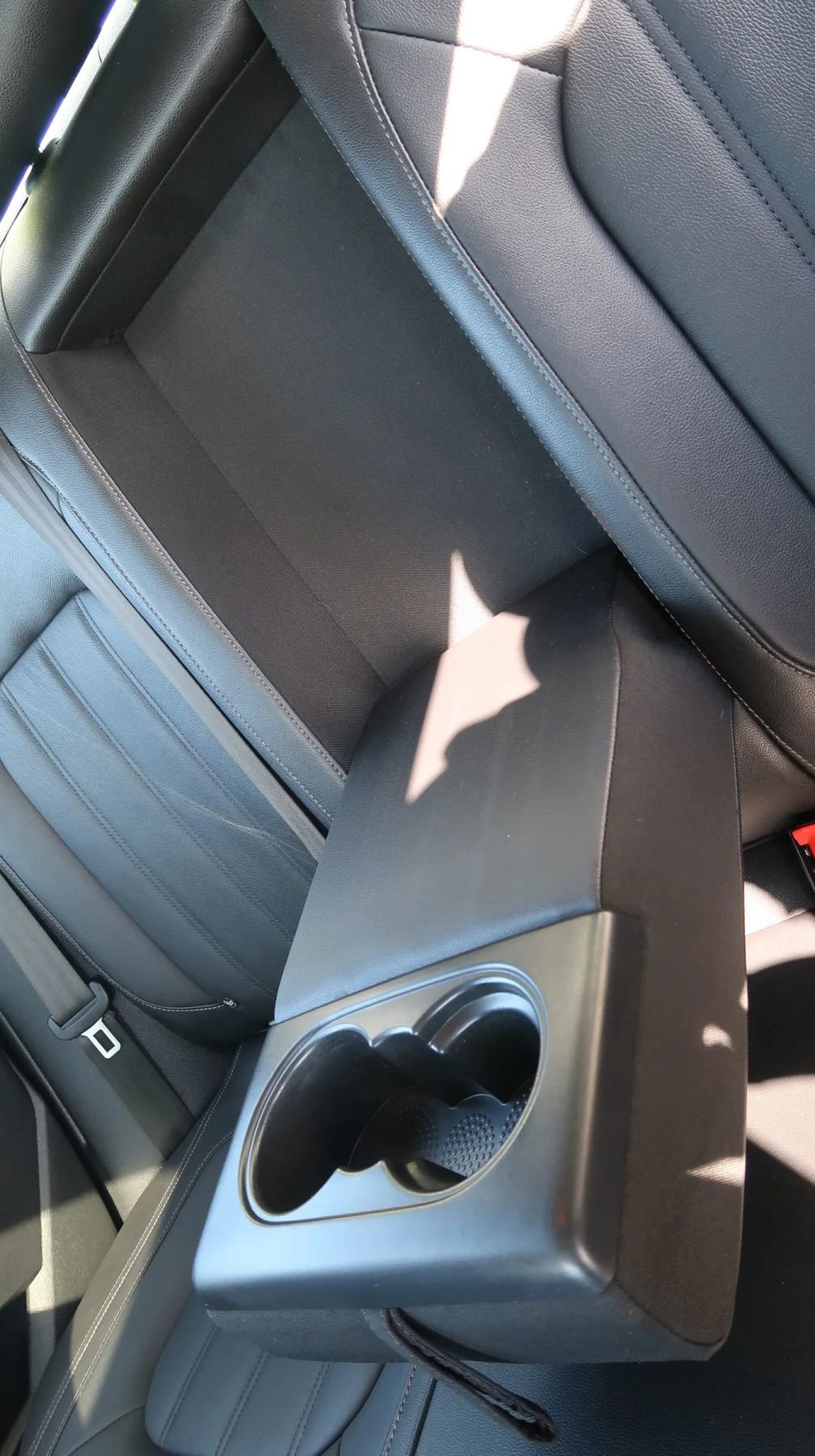 Used 2020 Volkswagen Passat 2.0T SEL image 38