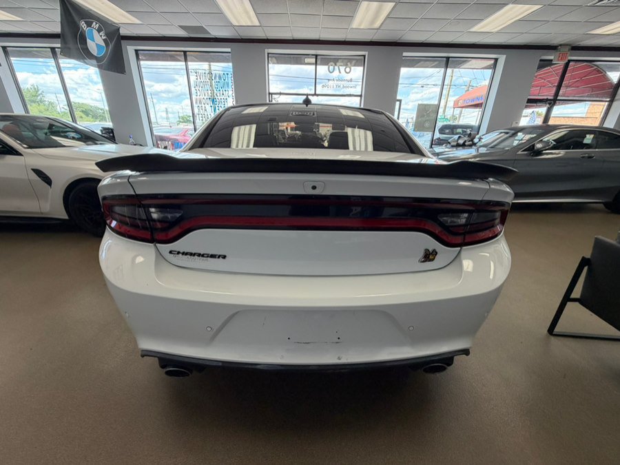 Used 2021 Dodge Charger Scat Pack RWD image 8